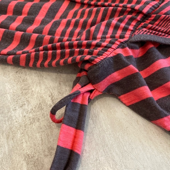 Maxi dress. Loops each side with tie. 56 inches long. Pink and dark grey. - Picture 3 of 5